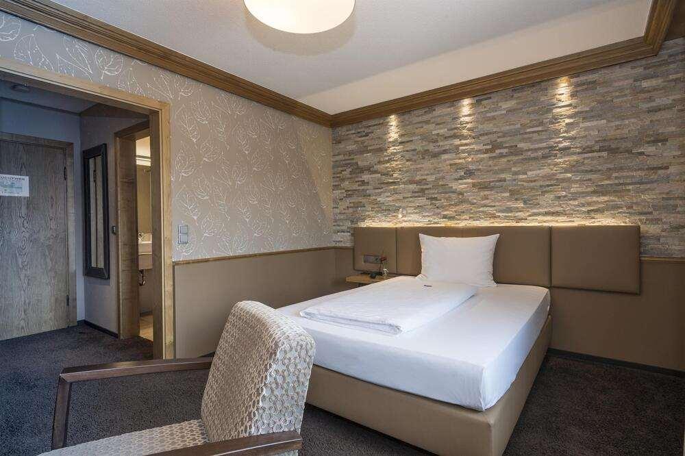 Hotel & Restaurant Becher Donzdorf Szoba fotó